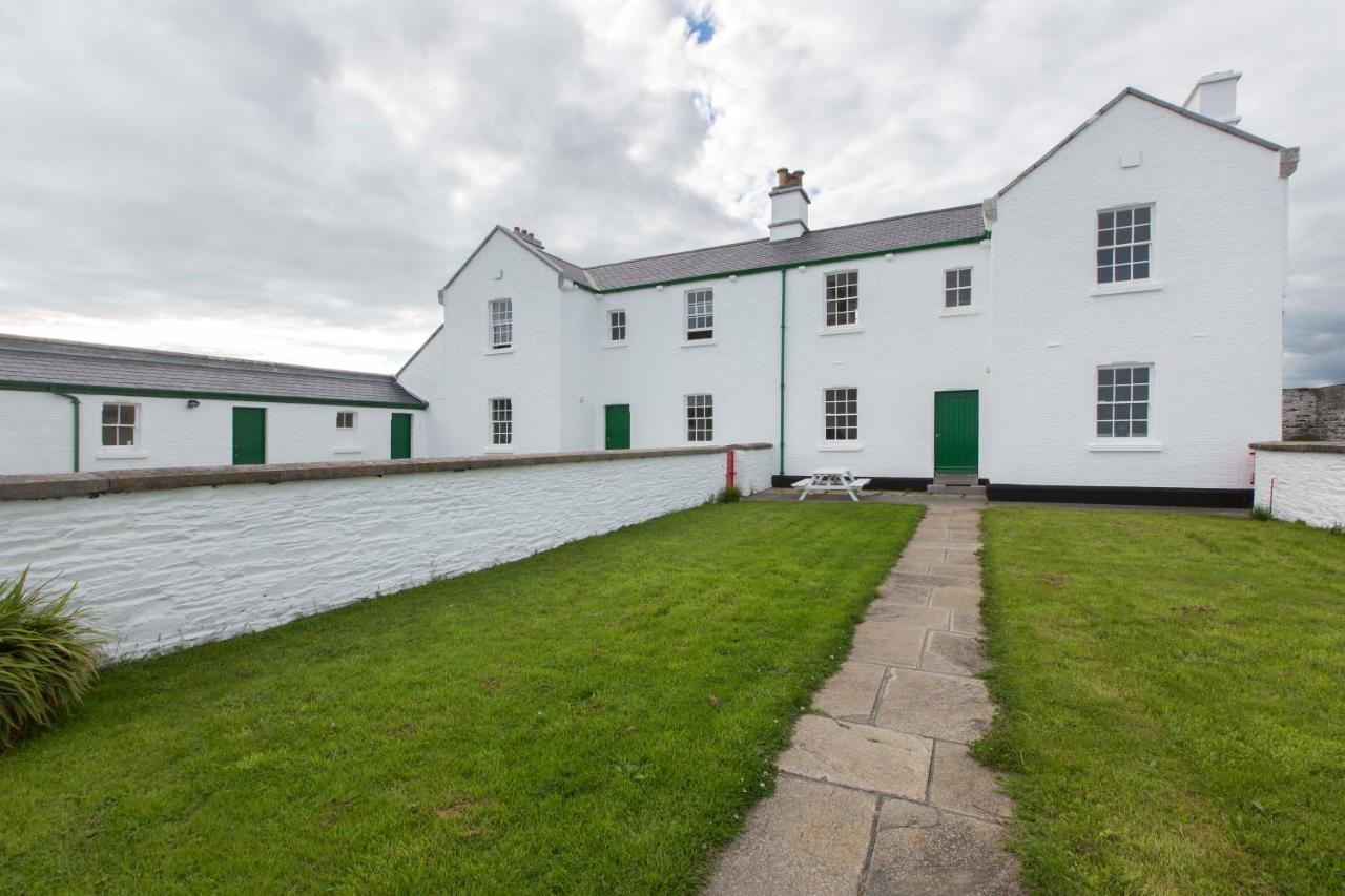 Galley Head Lightkeeper'S Houses Donoure Exterior photo